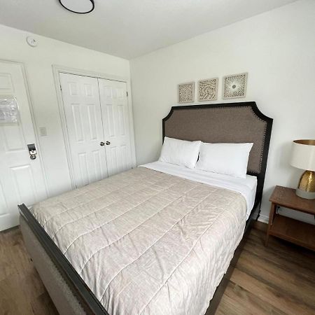 Letitia Heights !C Quiet And Modern Private Bedroom With Shared Bathroom 巴里 外观 照片