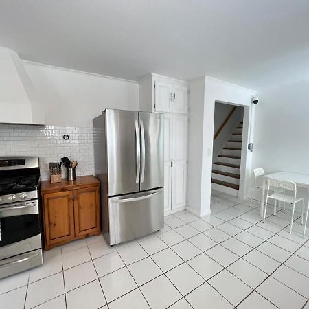 Letitia Heights !C Quiet And Modern Private Bedroom With Shared Bathroom 巴里 外观 照片